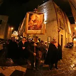 Konukevi Saint Nicholas Plaza 3*