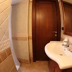 Konukevi Saint Nicholas Plaza 3*
