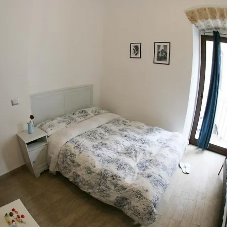 Saint Nicholas Plaza