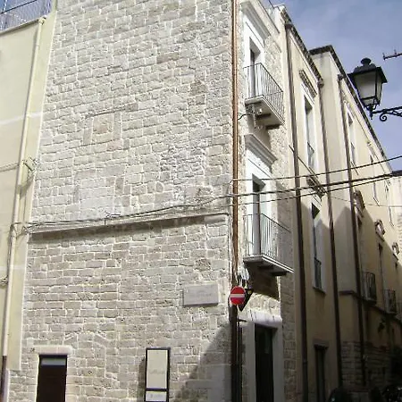 בית הארחה Saint Nicholas Plaza בארי