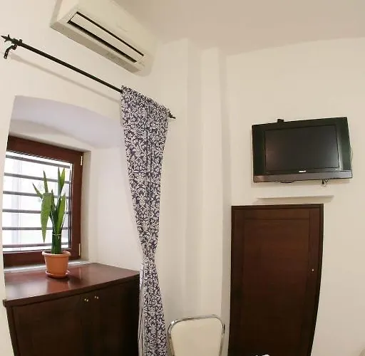 Vendégház Saint Nicholas Plaza 3*