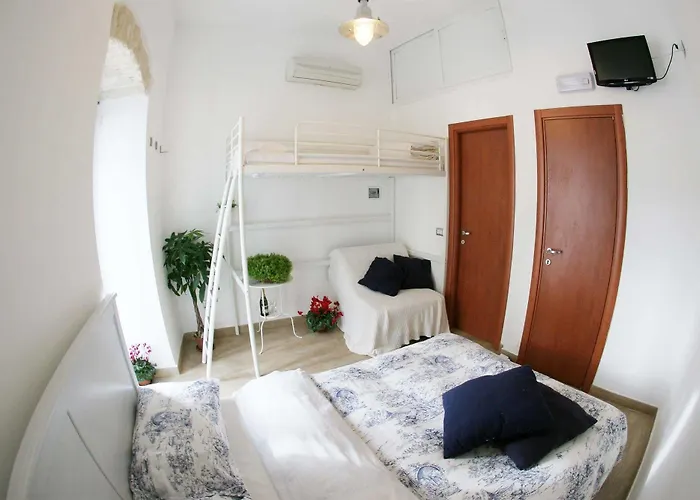 Saint Nicholas Plaza