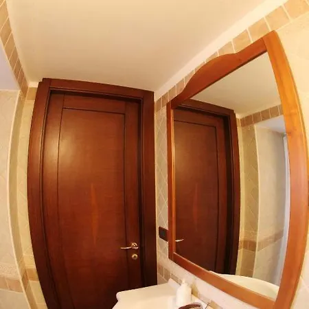 Saint Nicholas Plaza Pensionat 3*