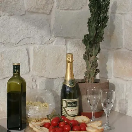 Saint Nicholas Plaza 3*