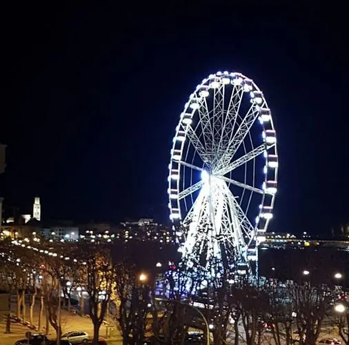 Saint Nicholas Plaza Гостьовий будинок 3*